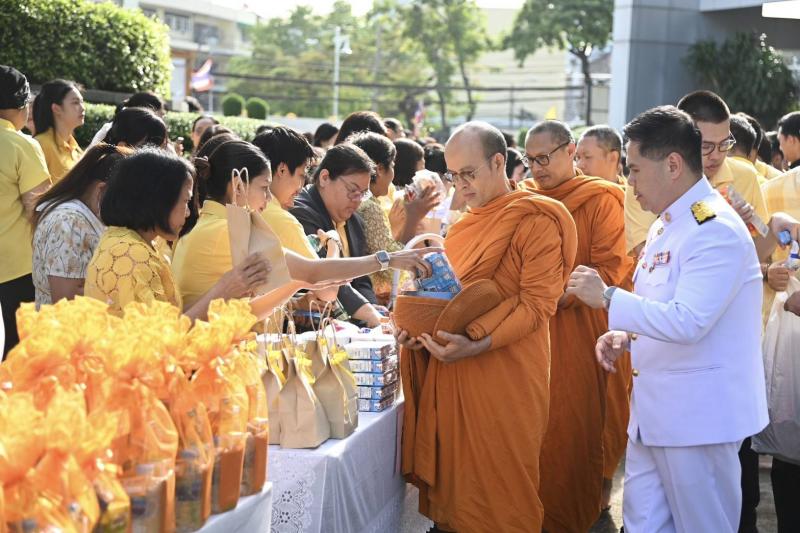 วราวุธ - ผู้บริหาร -