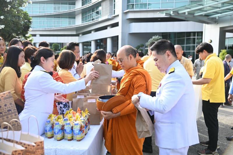 วราวุธ - ผู้บริหาร -