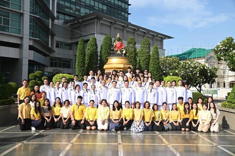 วราวุธ - ผู้บริหาร -