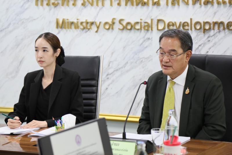 รองเลขาฯนายกฯ หาร�