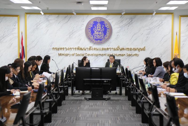 รองเลขาฯนายกฯ หาร�