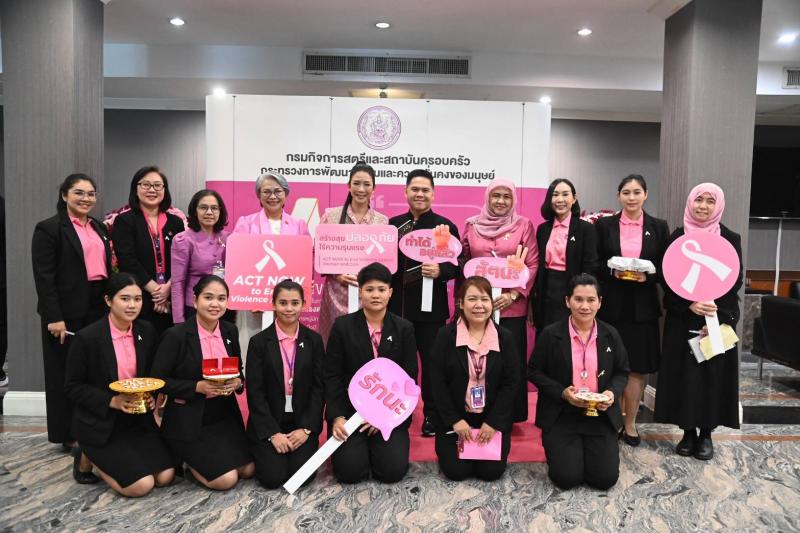 วราวุธ นำทีม พม. ติ�