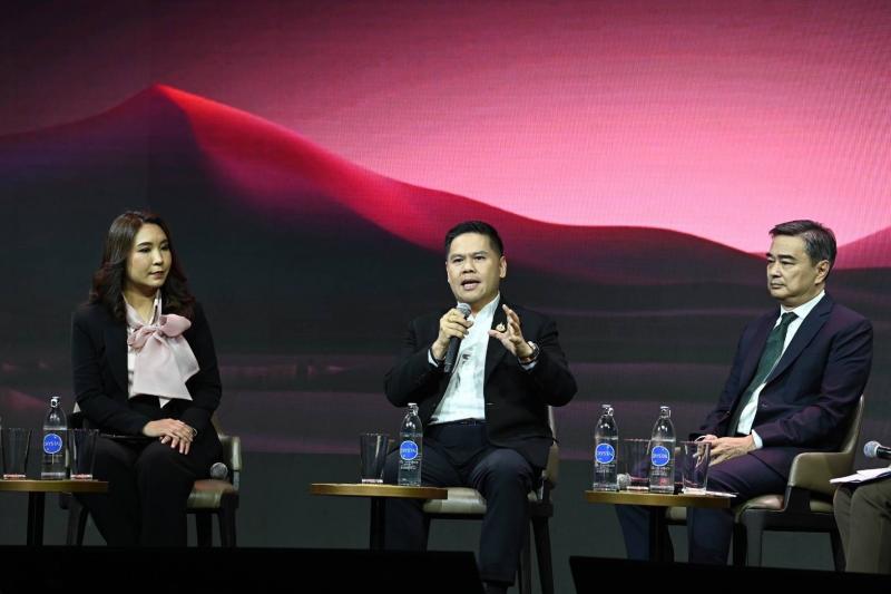 วราวุธ ร่วมเวที TDRI �