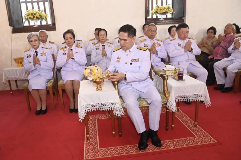 พม. ถวายผ้าพระกฐิน