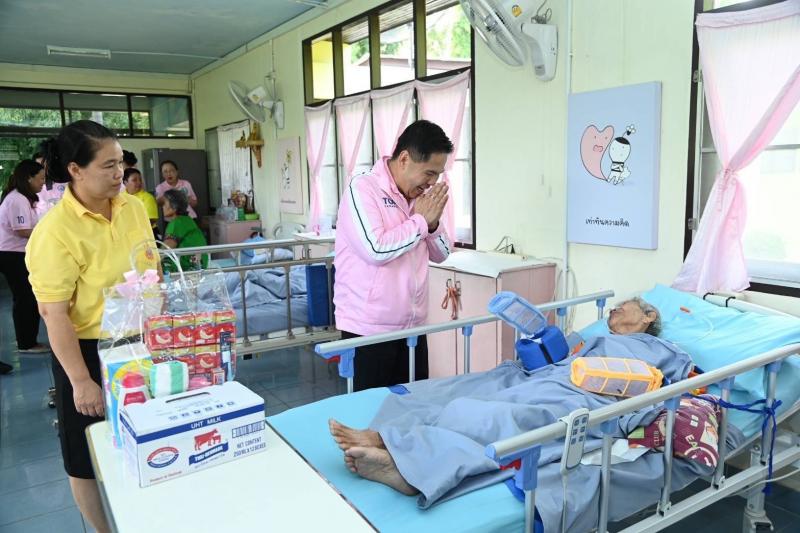 วราวุธ รมว.พม. เยี่�
