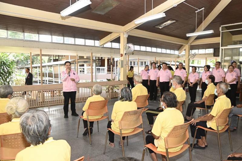 วราวุธ รมว.พม. เยี่�