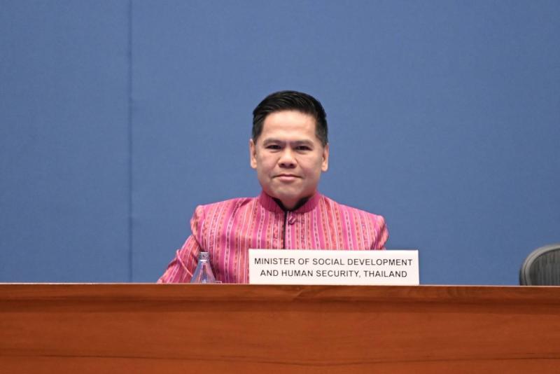 วราวุธ รมว.พม. ขึ้น�