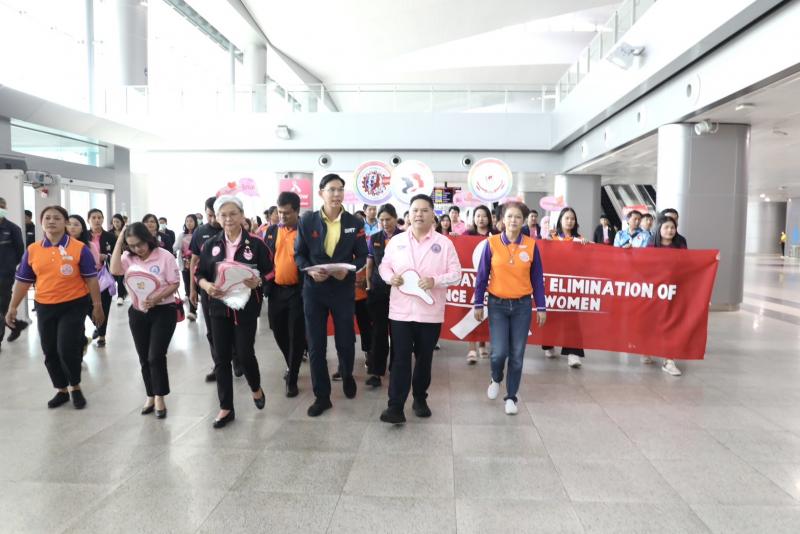 วราวุธ รมว.พม. ขึ้น�