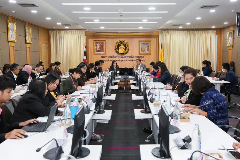 วราวุธ สั่ง พม. เปิ�