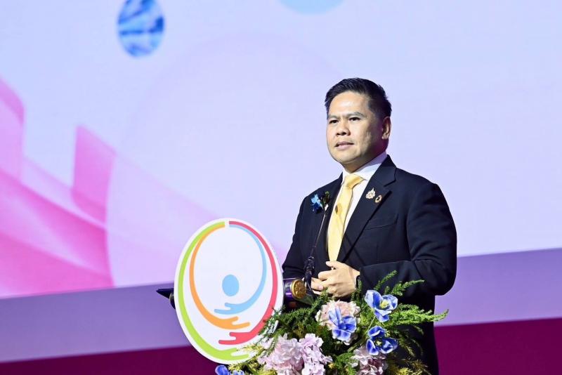 วราวุธ หนุนสร้างส�