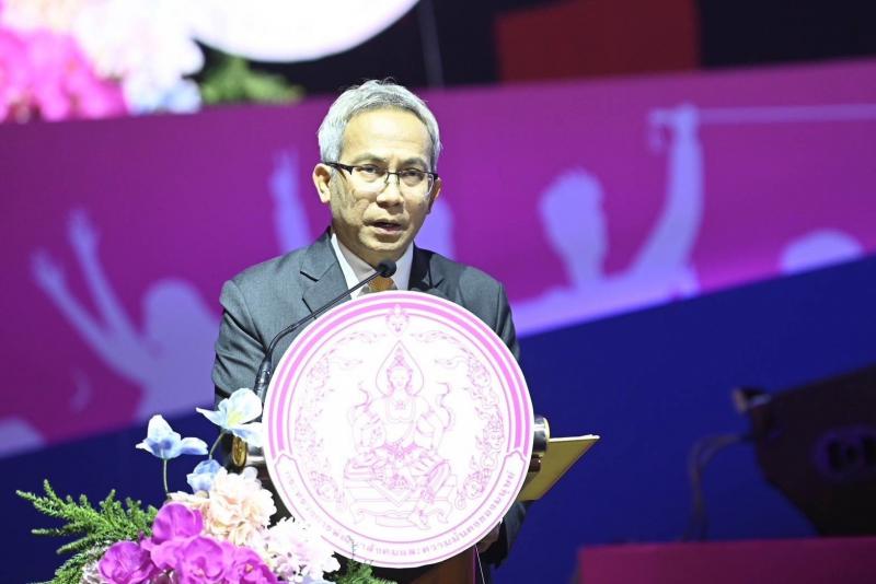 วราวุธ หนุนสร้างส�