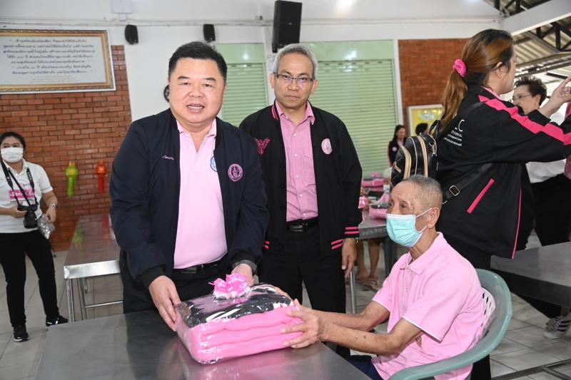 วราวุธ รมว.พม. เยี่�