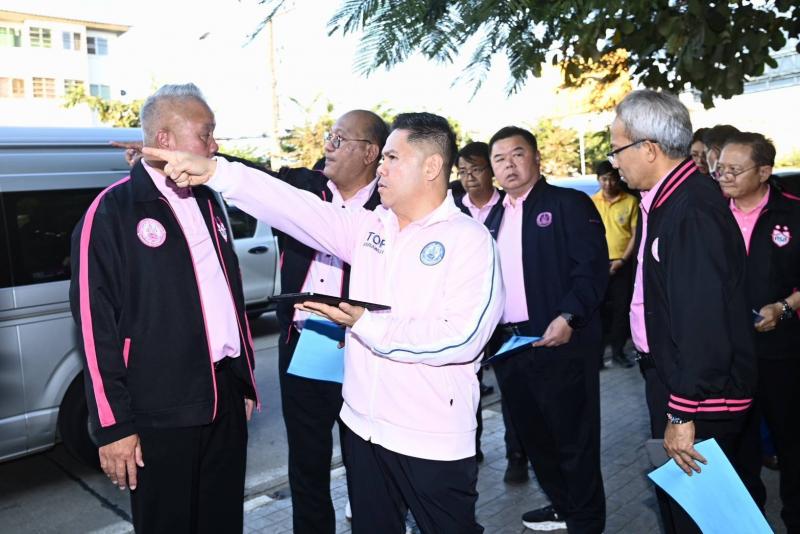 วราวุธ เล็งผุดที่�
