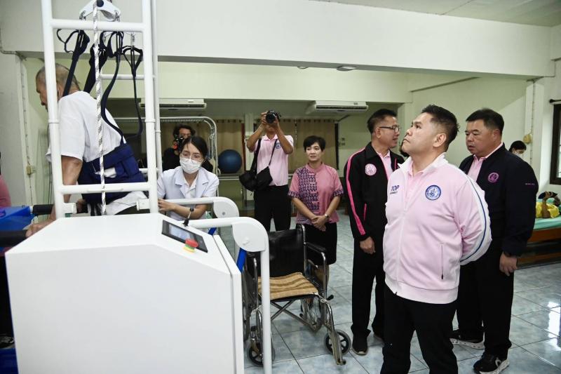 วราวุธ ย้ำ พม. เดิน�