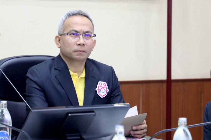 วราวุธ มอบ นิกร-ปล�