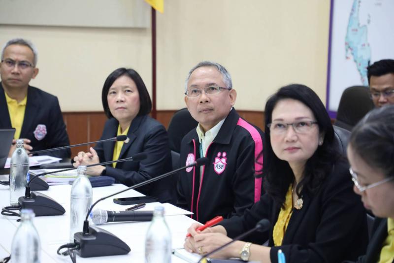 วราวุธ มอบ นิกร-ปล�