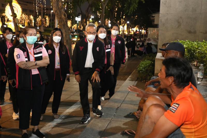 ปลัด พม. นำทีมลุยป�
