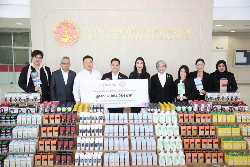 วราวุธ รับมอบผลิต�