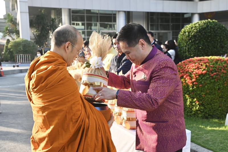วราวุธ - ชาว พม. ทำบ�