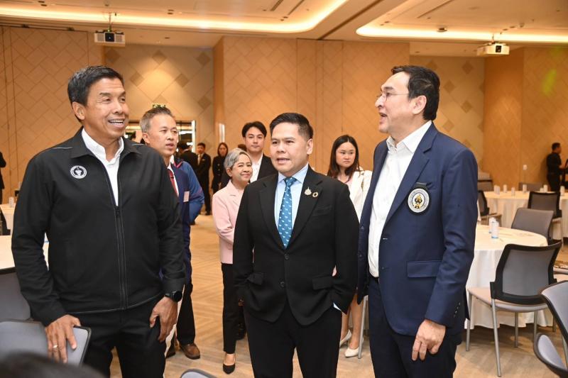 วราวุธ รมว.พม. ชูนโ�