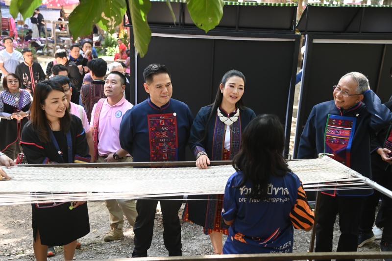 วราวุธ รมว.พม. หนุน�