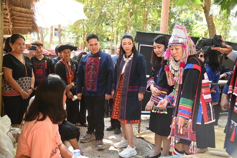 วราวุธ รมว.พม. หนุน�