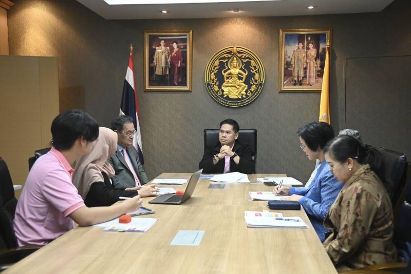 วราวุธ รมว.พม. ยินด�