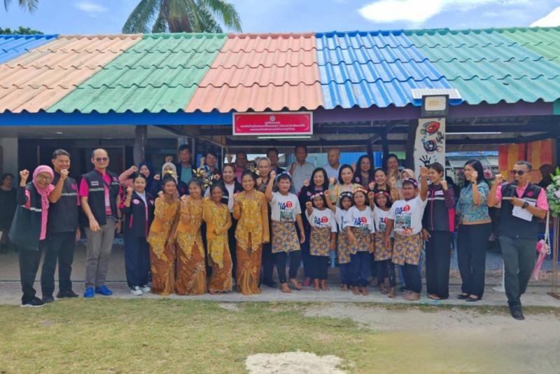 ปลัด พม. ลงพื้นที่ �