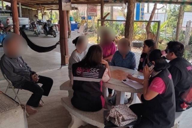 วราวุธ ส่งทีม พม. เ�