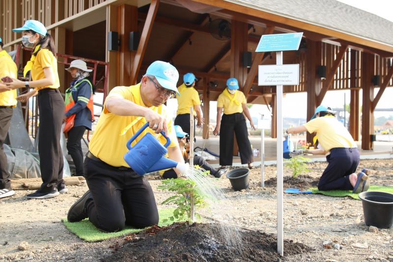 วราวุธ ร่วม นายกฯ-�