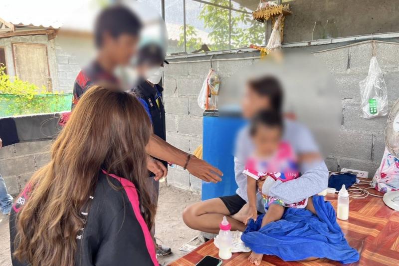 วราวุธ ส่งทีม พม.น�