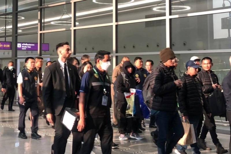 วราวุธ ส่งทีม พม. ร�