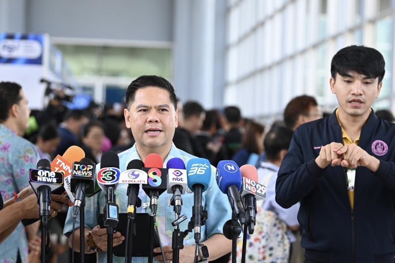 วราวุธ เตรียมเปิด�