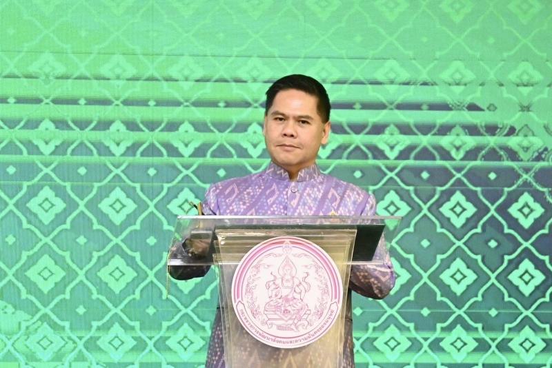 วราวุธ นำ พม. ร่วม MOU