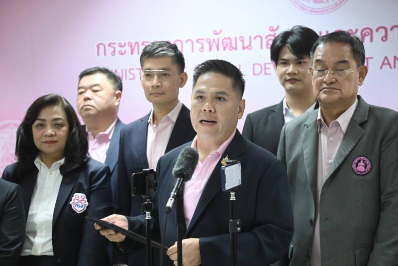 วราวุธ เผย พม.นำผู�