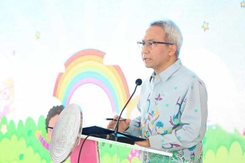 ปลัด พม. เปิดคิกออ�