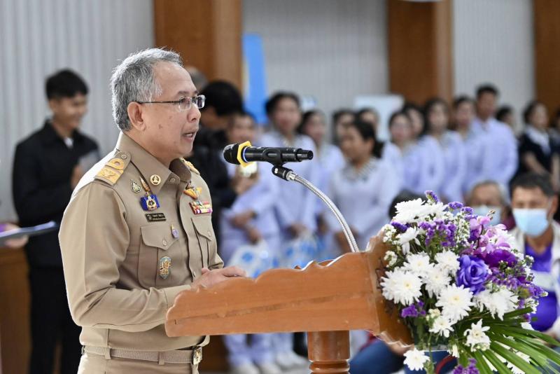 วราวุธ - พม. จับมือ �