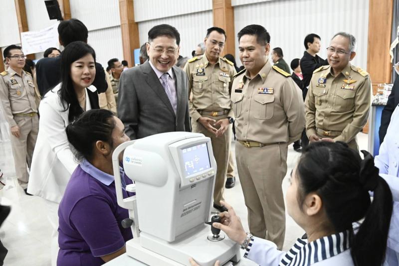 วราวุธ - พม. จับมือ �