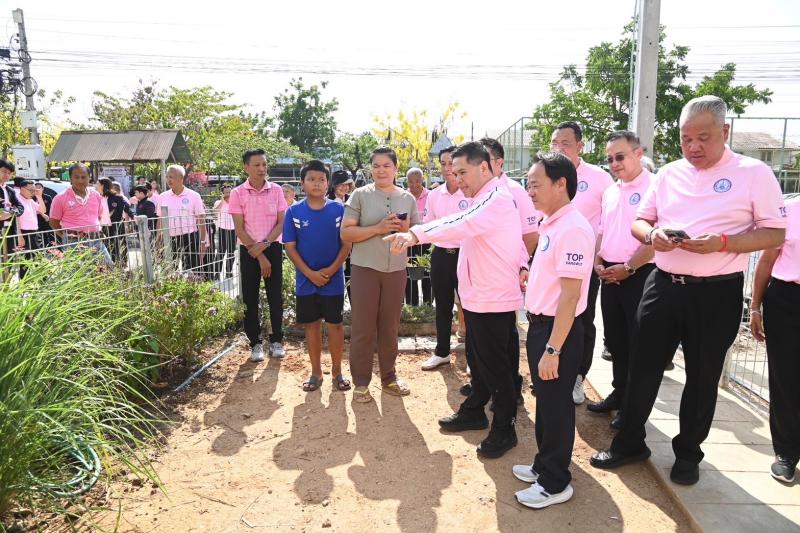 วราวุธ เยี่ยมบ้าน�