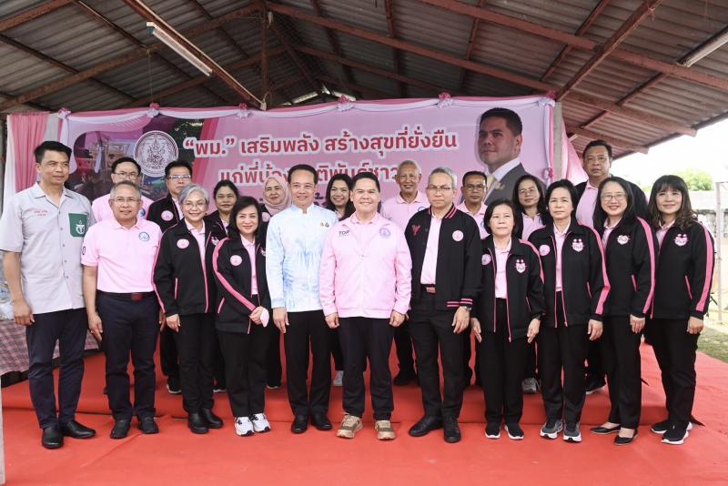 วราวุธ เยี่ยมชุมช�