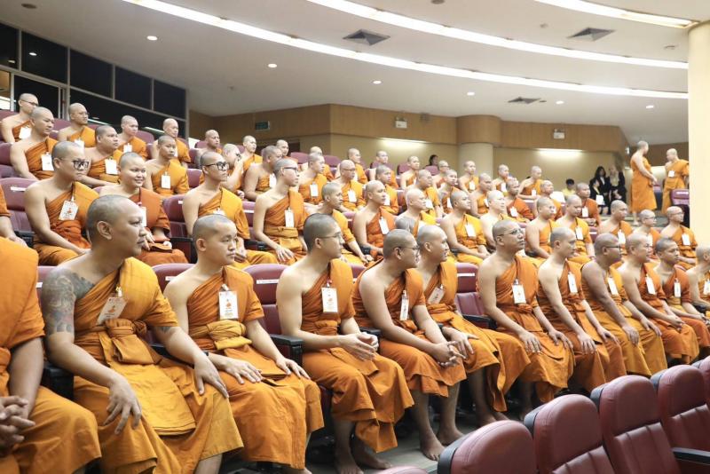พม. มอบวุฒิบัตรพระ