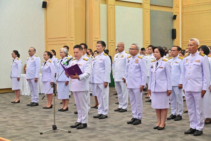วราวุธ นำคณะผู้บร�
