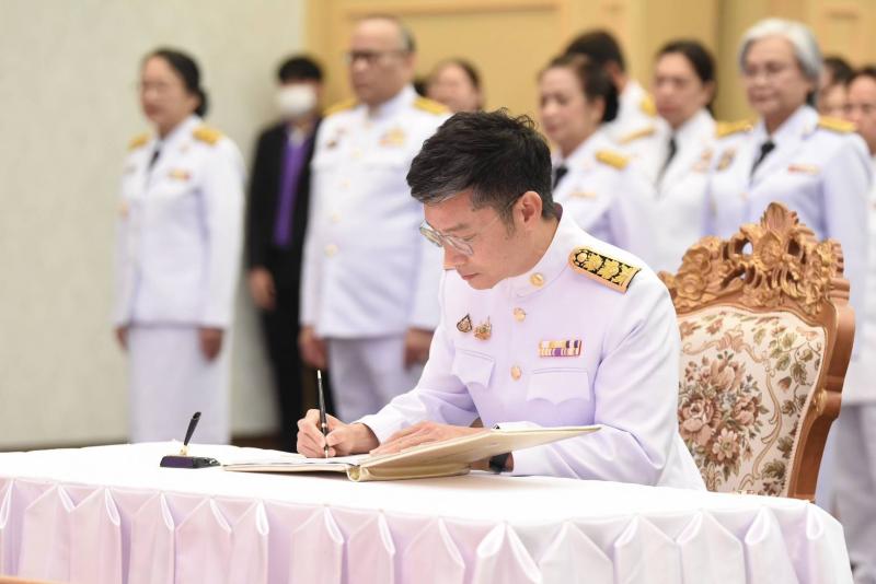 วราวุธ นำคณะผู้บร�