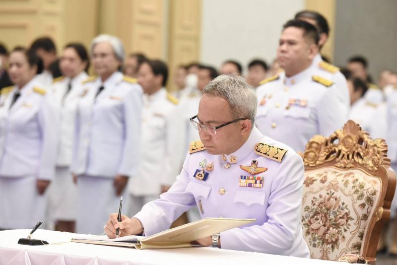 วราวุธ นำคณะผู้บร�