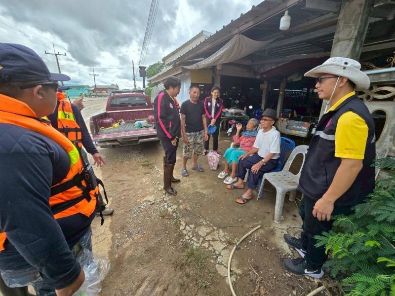 วราวุธ เผย ทีม พม.เ�