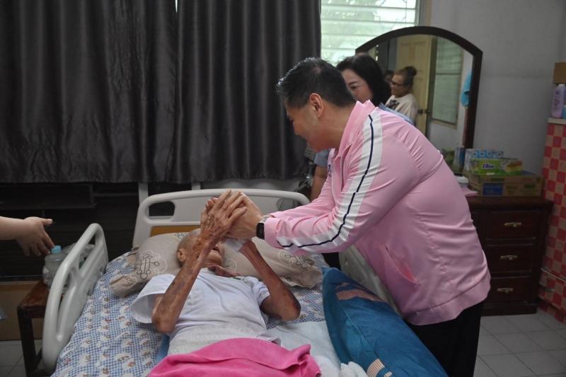 วราวุธ ผลักดัน พอช