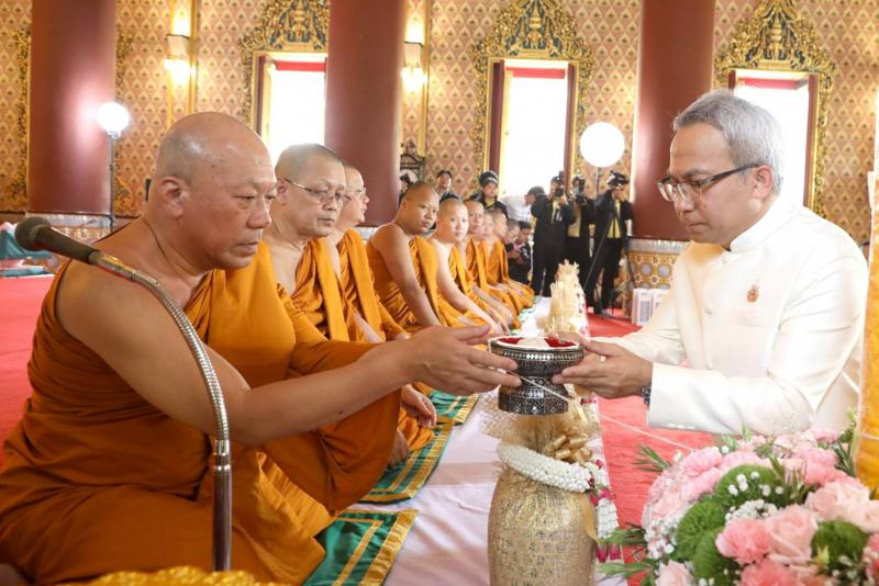 ปลัด พม. นำผู้บริห�