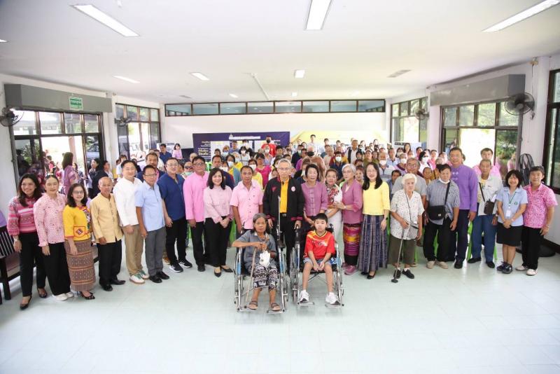 ปลัด พม. ลงพื้นที่�