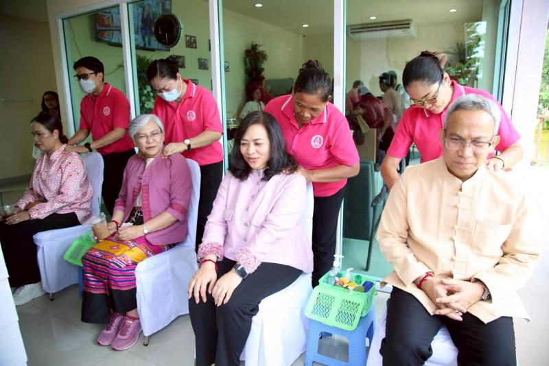 ปลัด พม. ลงพื้นที่�