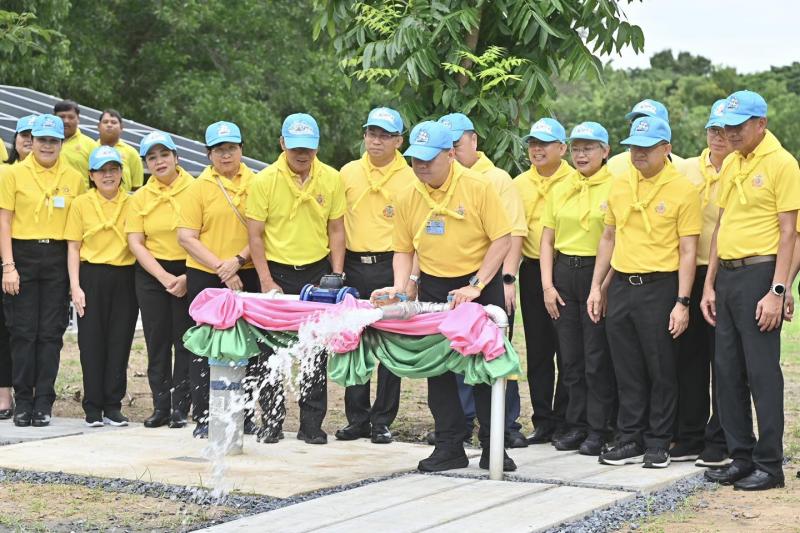 นายวราวุธ ศิลปอาช�